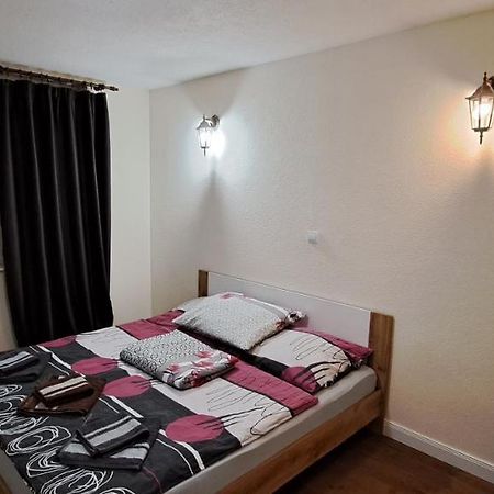 2 Rooms Apartment In Old Town Кошице Екстериор снимка